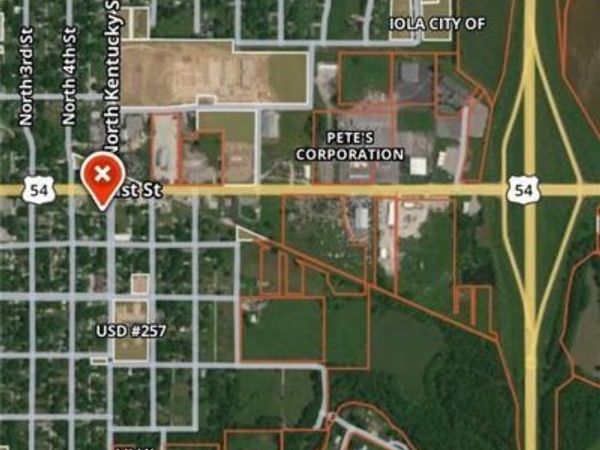 1119 East Street, Iola, KS 66749