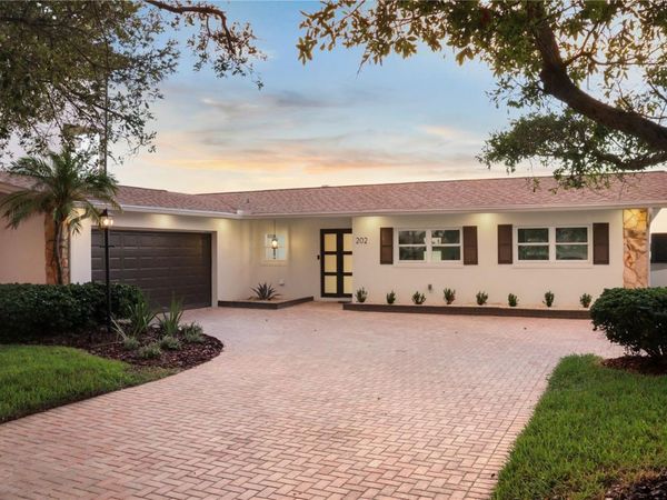 202 DRIFTWOOD LANE, LARGO, FL 33770