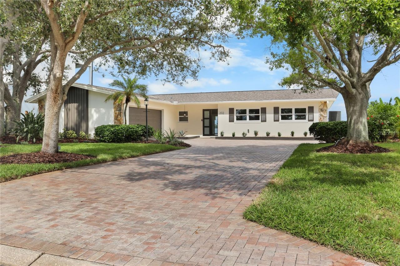 202 Driftwood Lane, Largo, FL 33770 Photo