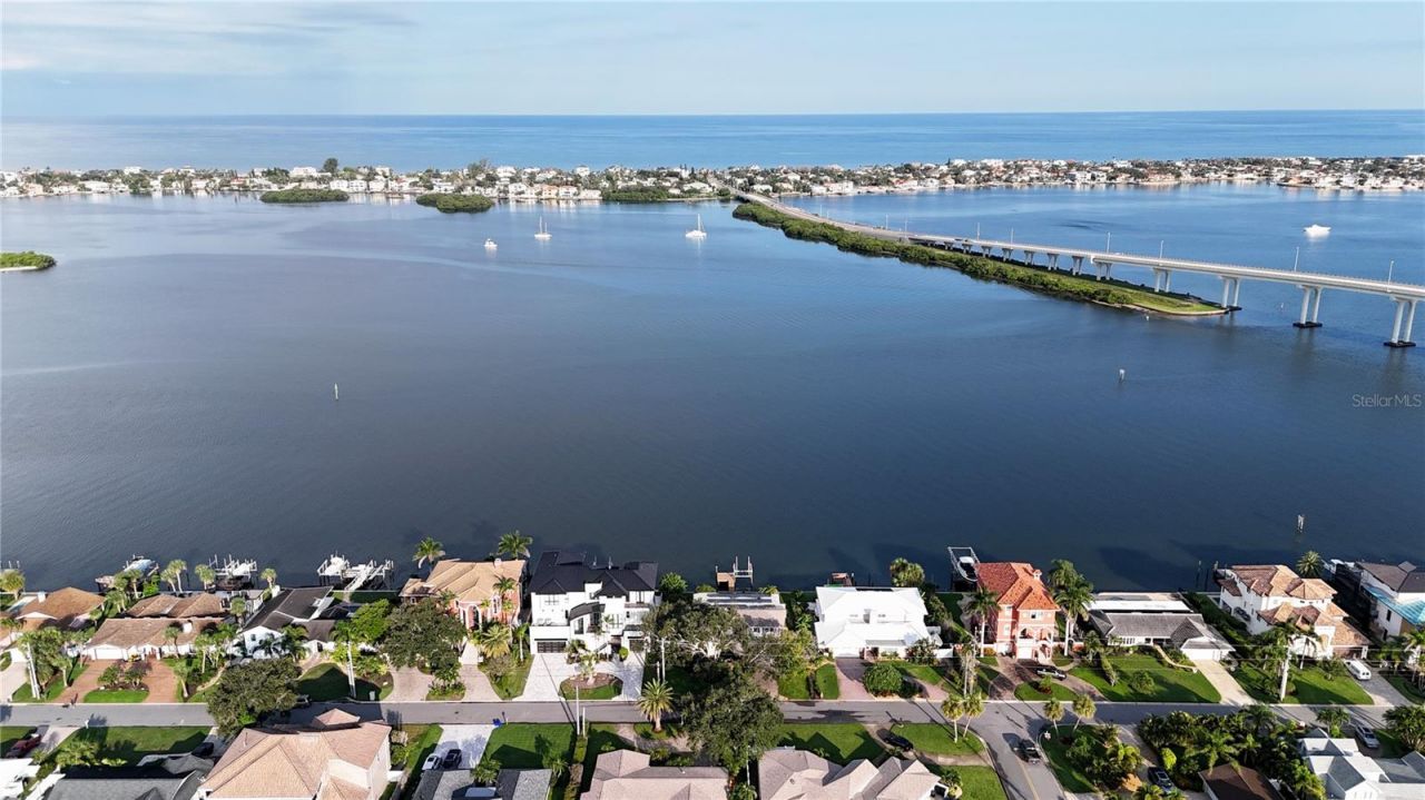 202 Driftwood Lane, Largo, FL 33770 Photo