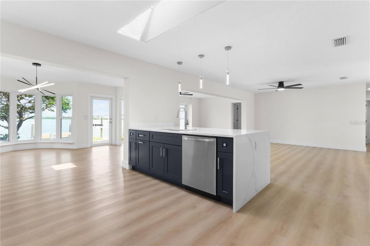 202 Driftwood Lane, Largo, FL 33770 Photo