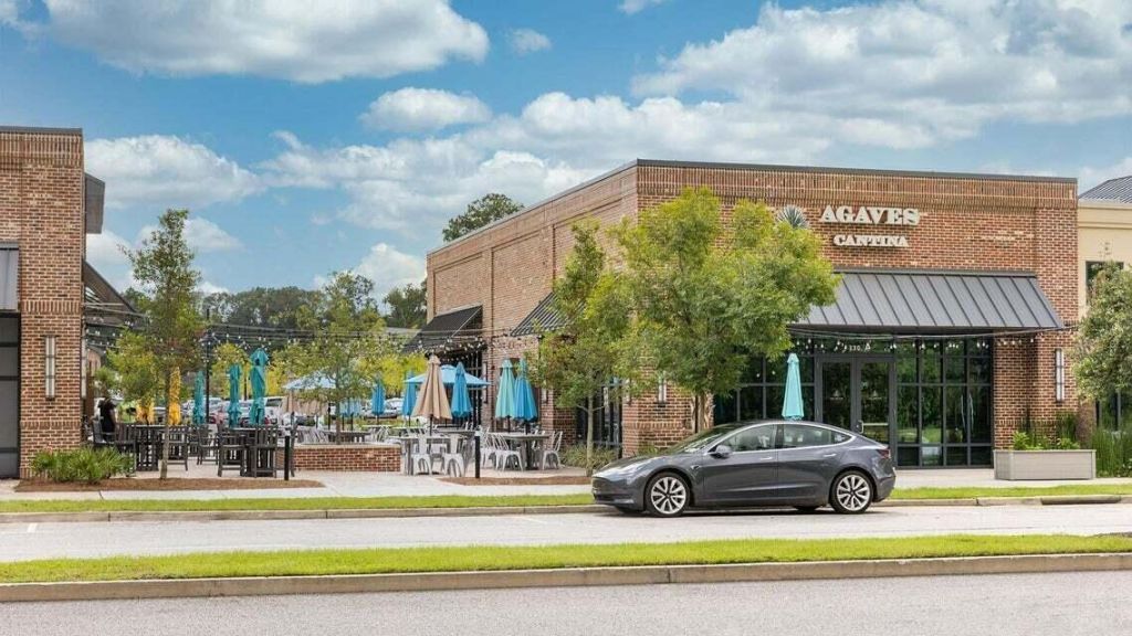 2000 Buttercup Way Photo 13