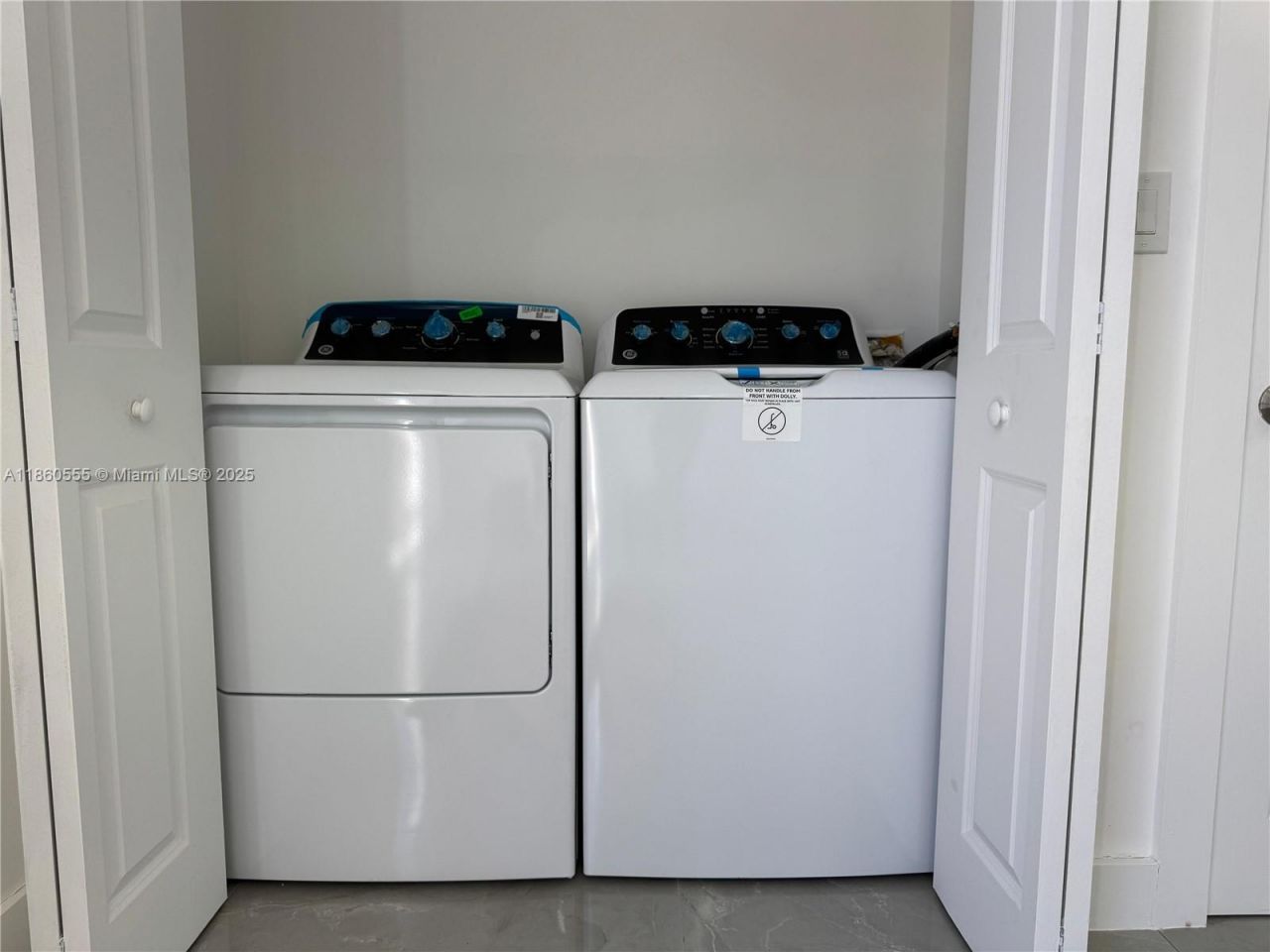 2318 NE 7th St, Unit 34, Hallandale Beach, FL 33009 Photo