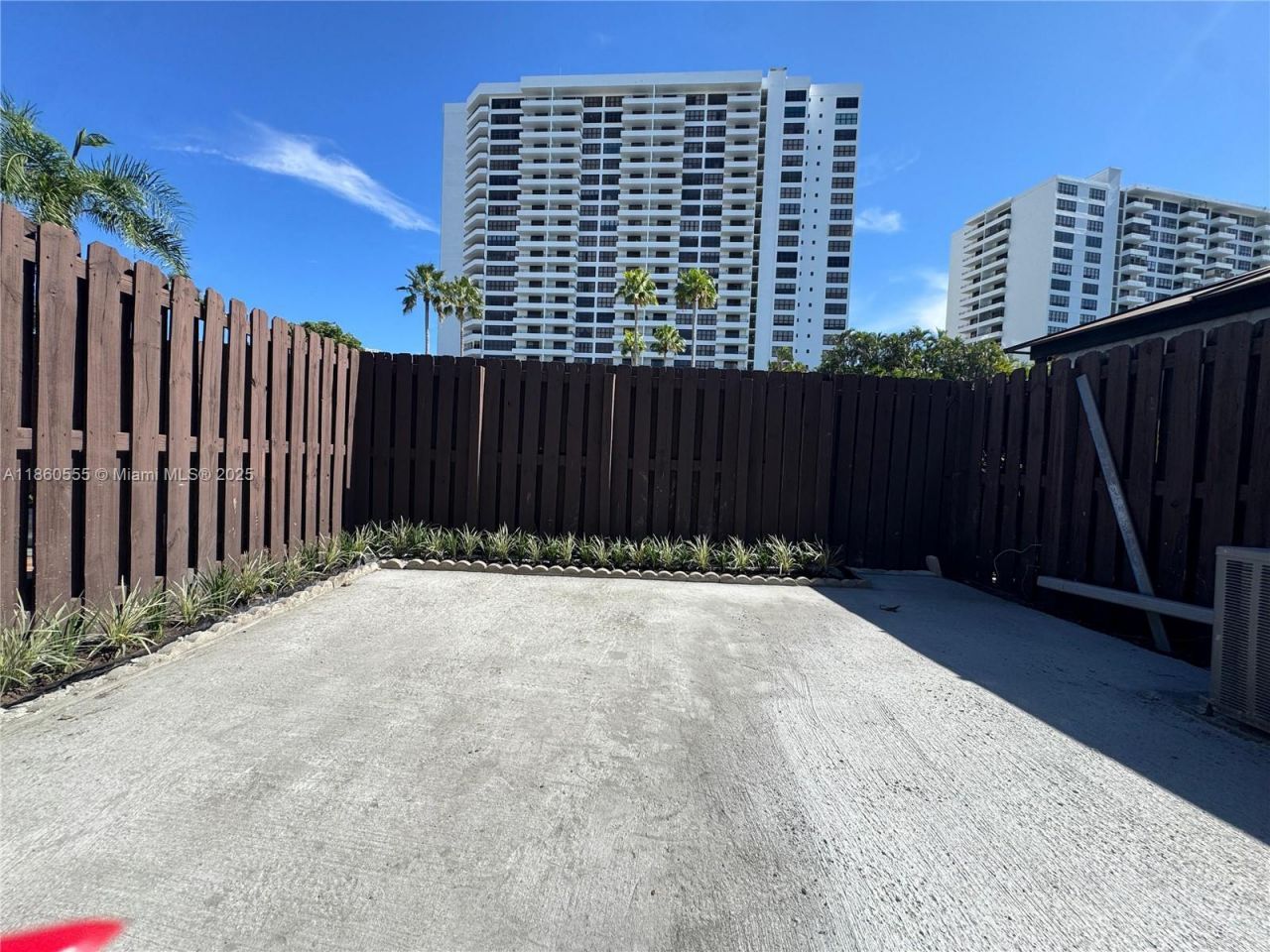 2318 NE 7th St, Unit 34, Hallandale Beach, FL 33009 Photo