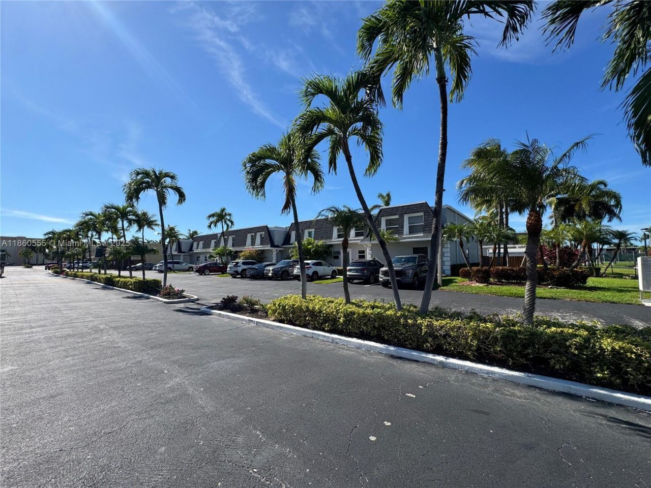 2318 NE 7th St, Unit 34, Hallandale Beach, FL 33009 Photo