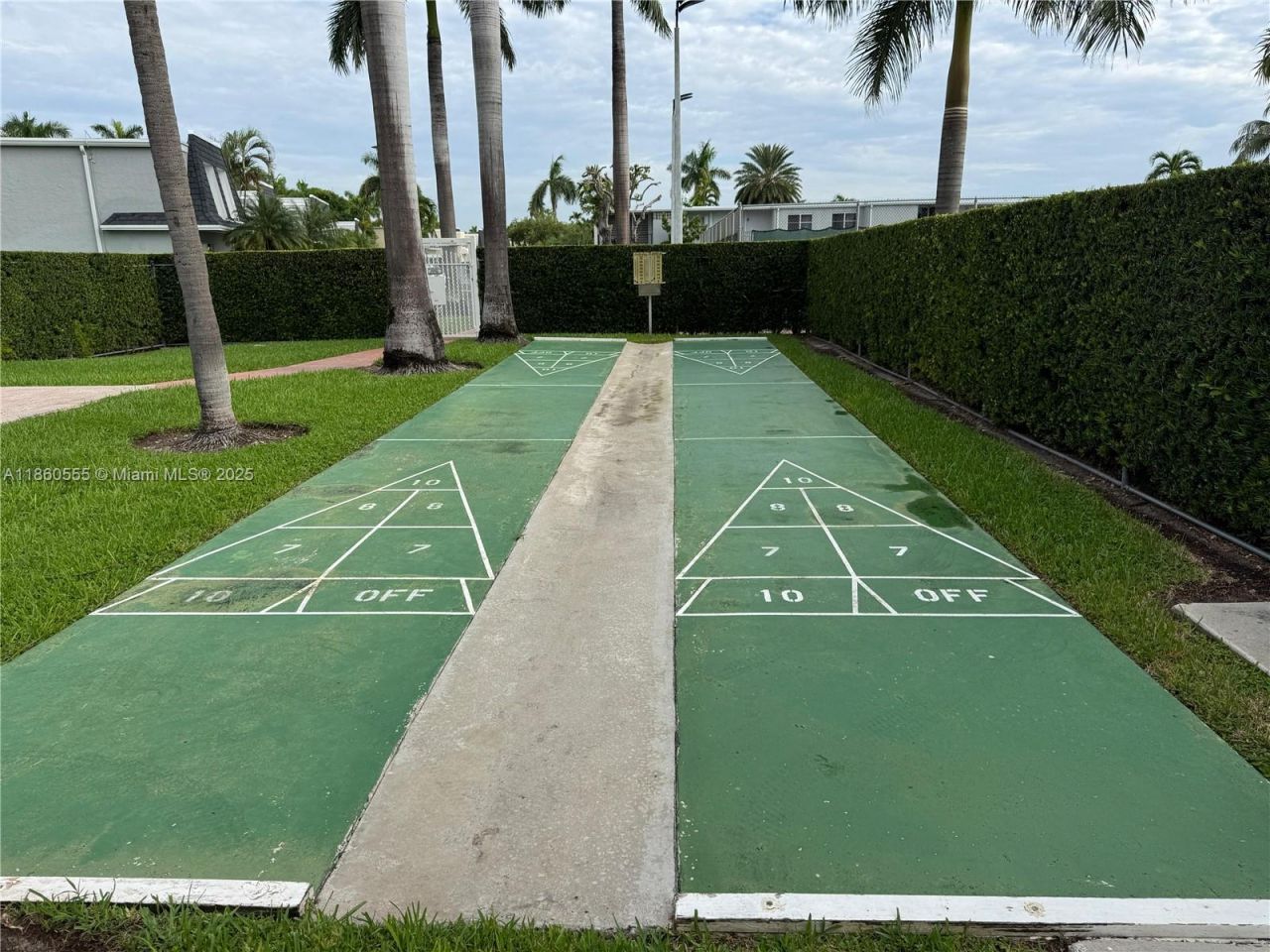 2318 NE 7th St, Unit 34, Hallandale Beach, FL 33009 Photo