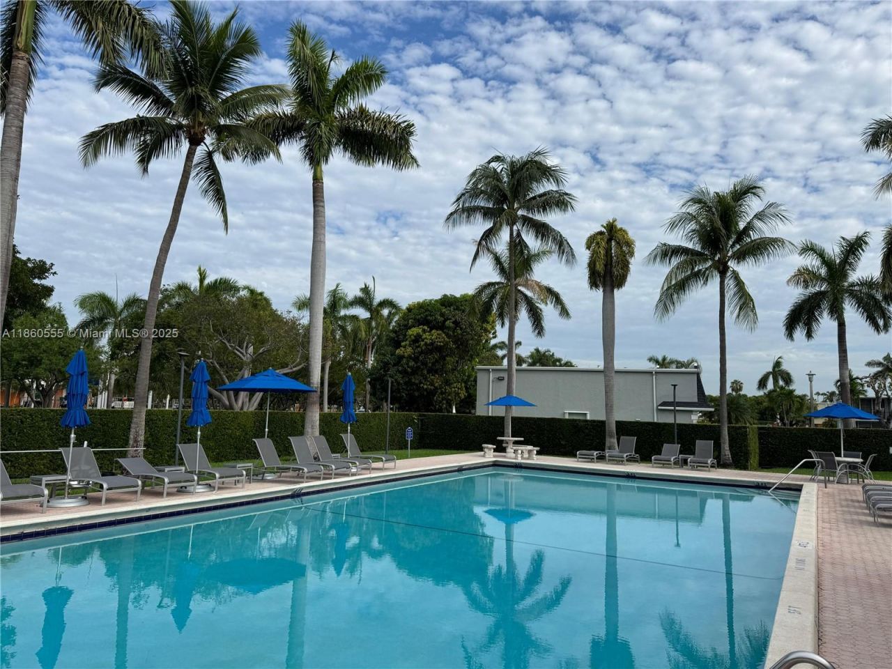 2318 NE 7th St, Unit 34, Hallandale Beach, FL 33009 Photo