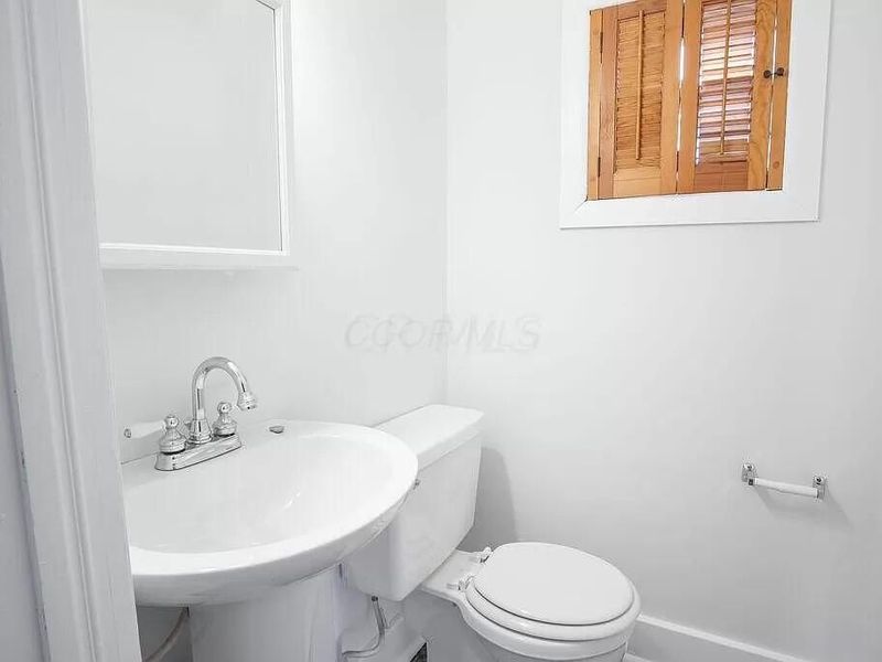 925 Mount Pleasant Avenue, Columbus, OH 43201 Photo 12