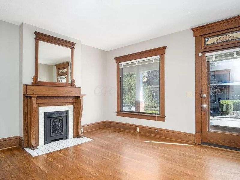 925 Mount Pleasant Avenue, Columbus, OH 43201 Photo 3