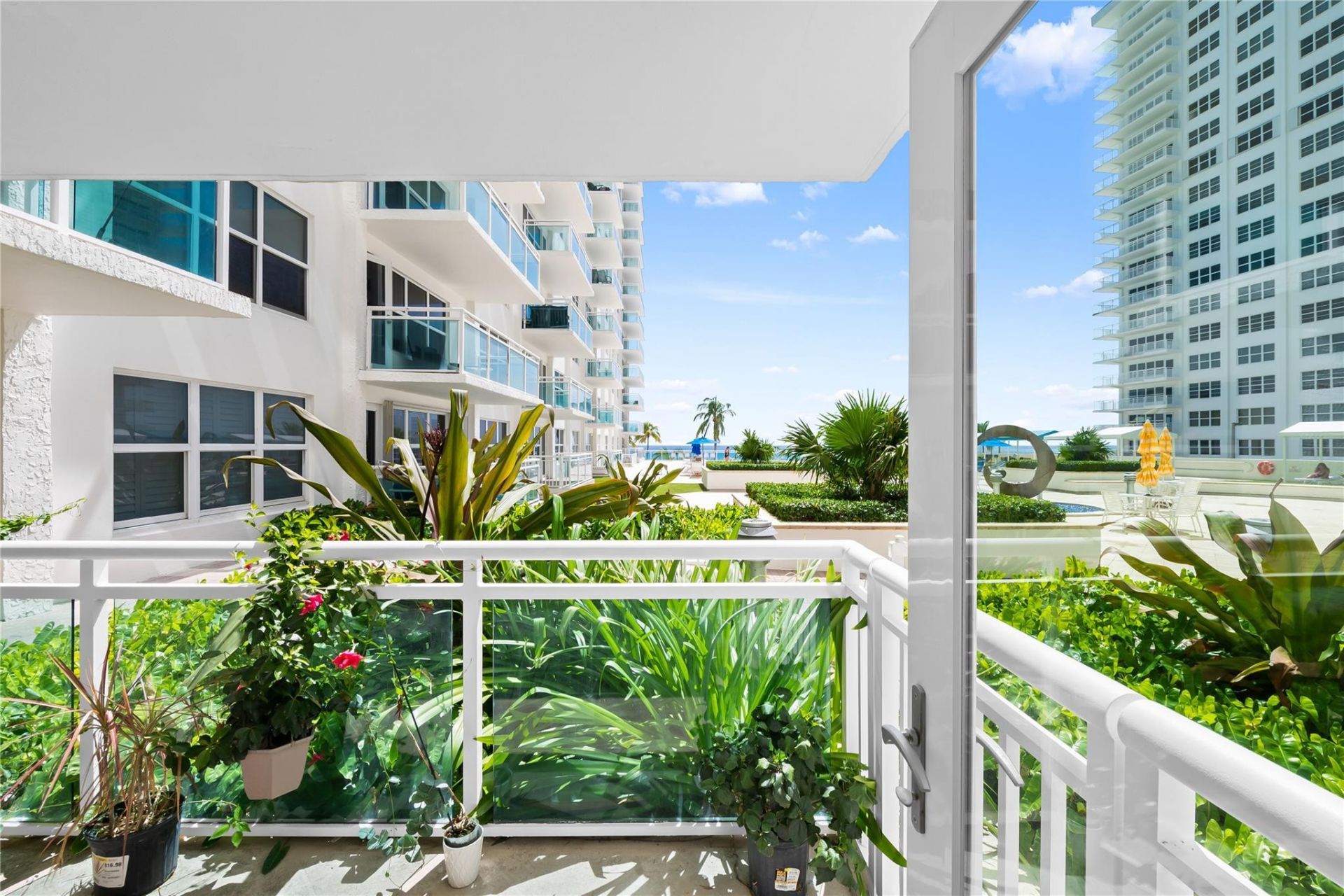 3900 Galt Ocean Drive, Unit 105, Fort Lauderdale, FL 33308 Photo