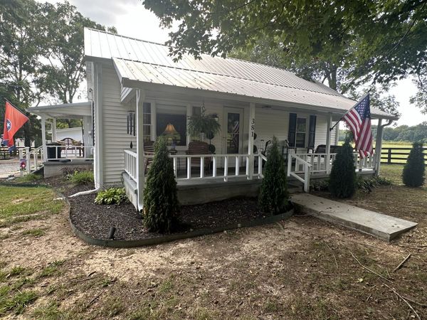 381 Busby Rd, Loretto, TN 38469