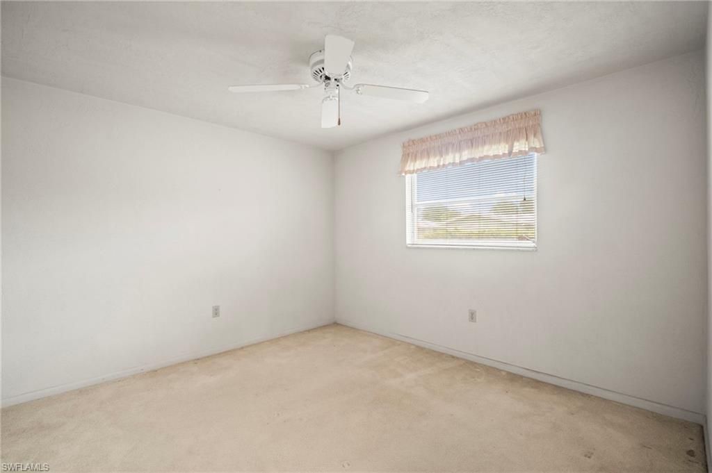 5586 Pendlewood Ln, Fort Myers, FL 33919 Photo