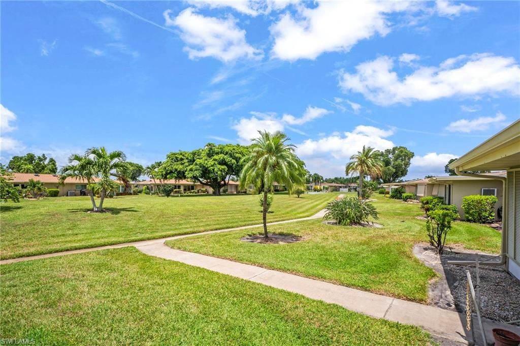 5586 Pendlewood Ln, Fort Myers, FL 33919 Photo