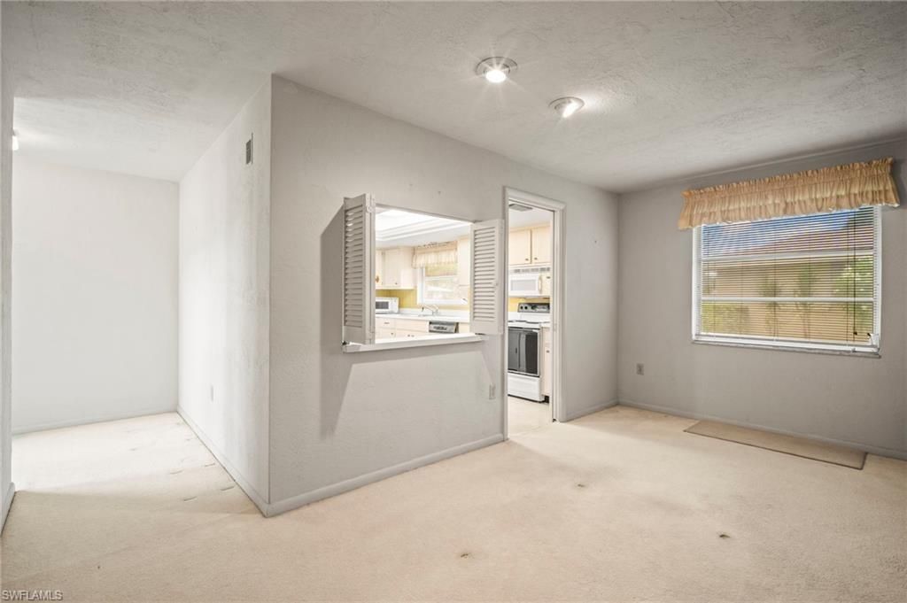 5586 Pendlewood Ln, Fort Myers, FL 33919 Photo
