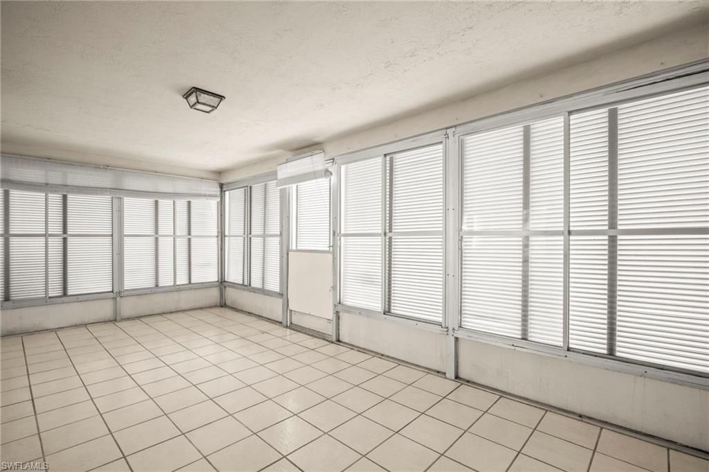 5586 Pendlewood Ln, Fort Myers, FL 33919 Photo