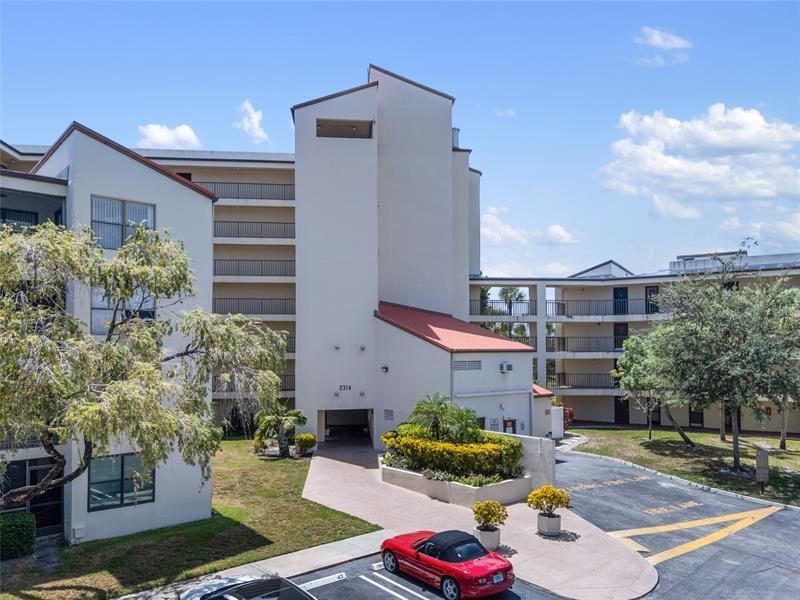 2314 S Cypress Bend Drive, Unit 713, Pompano Beach, FL 33069 Photo