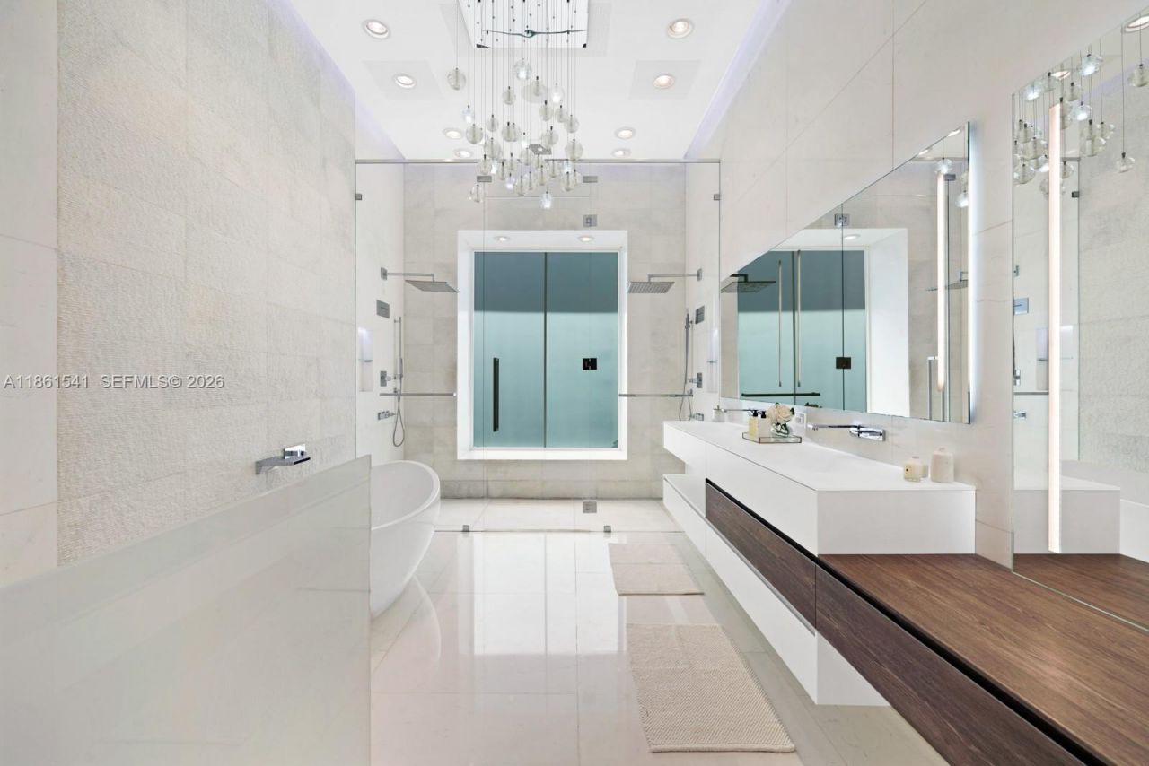 1825 Cleveland Rd, Miami Beach, FL 33141 Photo