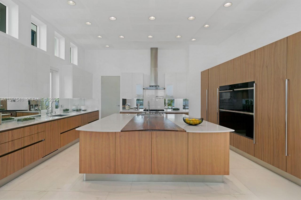 1825 Cleveland Rd, Miami Beach, FL 33141 Photo