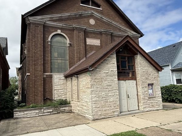10324 S Avenue J, Chicago, IL 60617