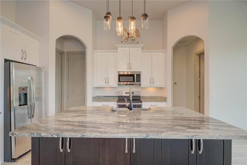 18111 Riverchase Ct, Alva, FL 33920 Photo