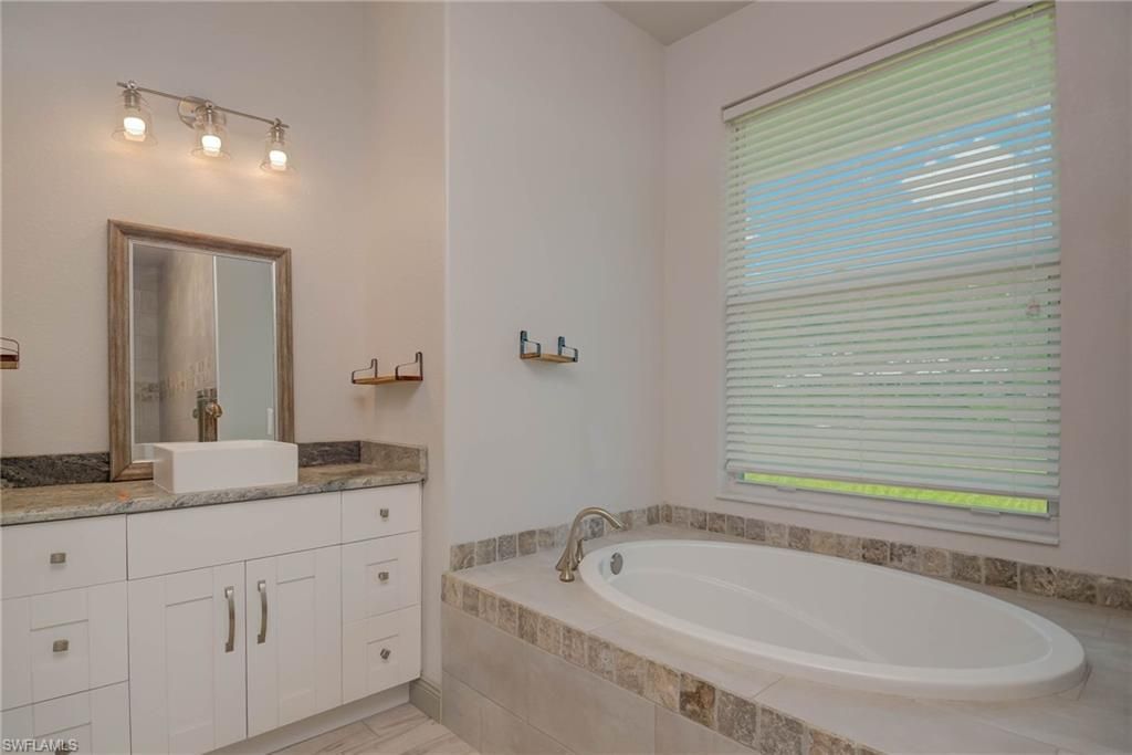 18111 Riverchase Ct, Alva, FL 33920 Photo