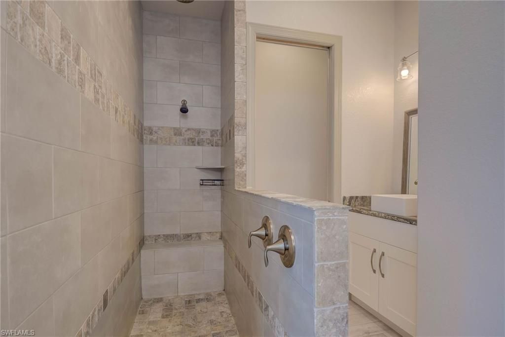 18111 Riverchase Ct, Alva, FL 33920 Photo