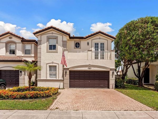 7521 NW 113th Path, Doral, FL 33178