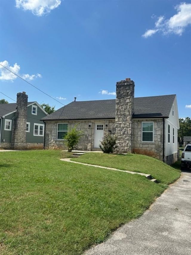 833 Nutwood Street, Bowling Green, KY 42101 Main Photo