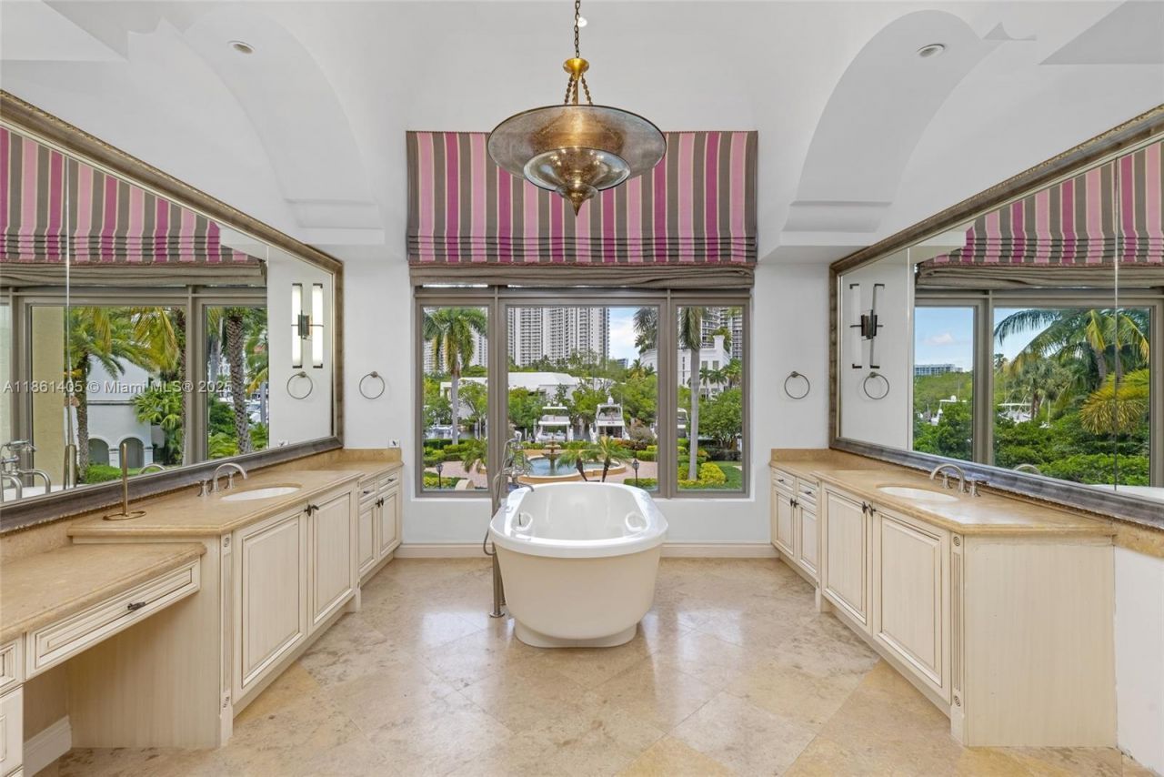 1504 Island Blvd, Aventura, FL 33160 Photo