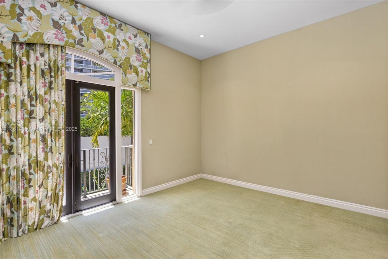 1504 Island Blvd, Aventura, FL 33160 Photo