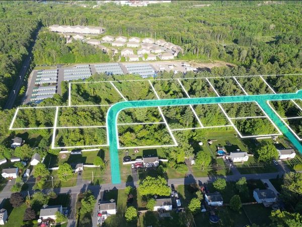 4 Appletree Lane, South Glens Falls, NY 12803