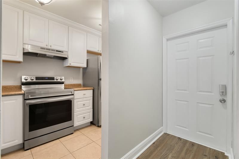 410 N Cypress Drive, Unit 11, Tequesta, FL 33469 Photo