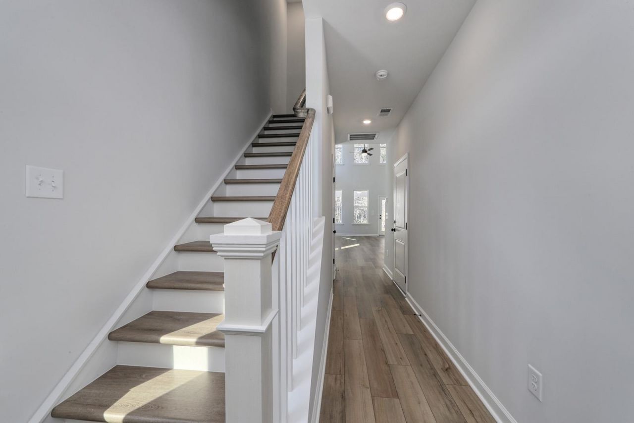 244 Layla Way Photo 17