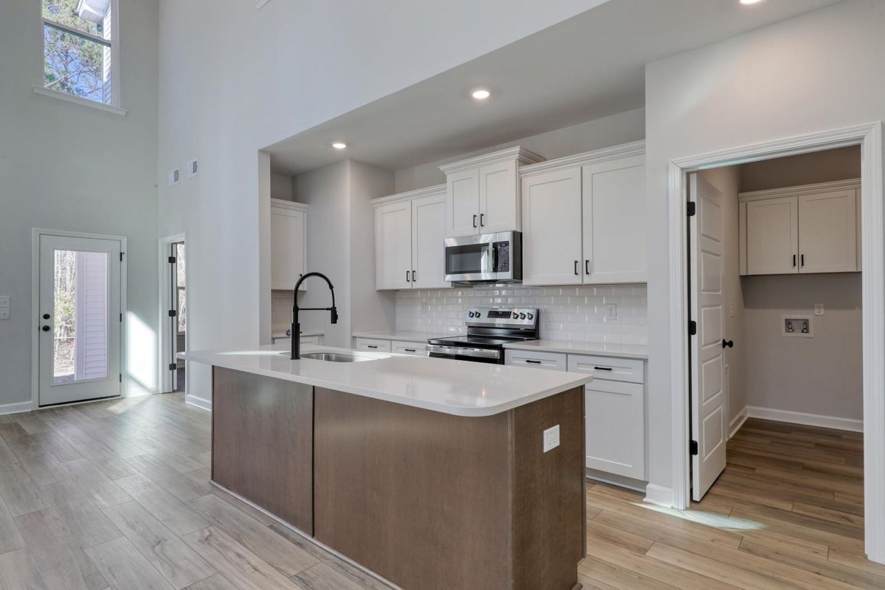 244 Layla Way Photo 5