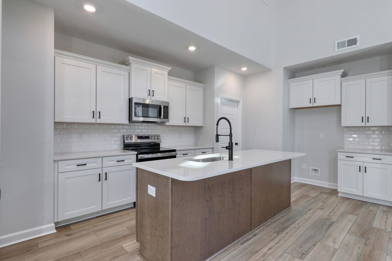 244 Layla Way Photo 6