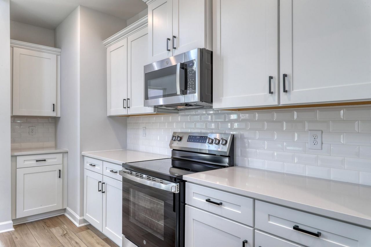 244 Layla Way Photo 7