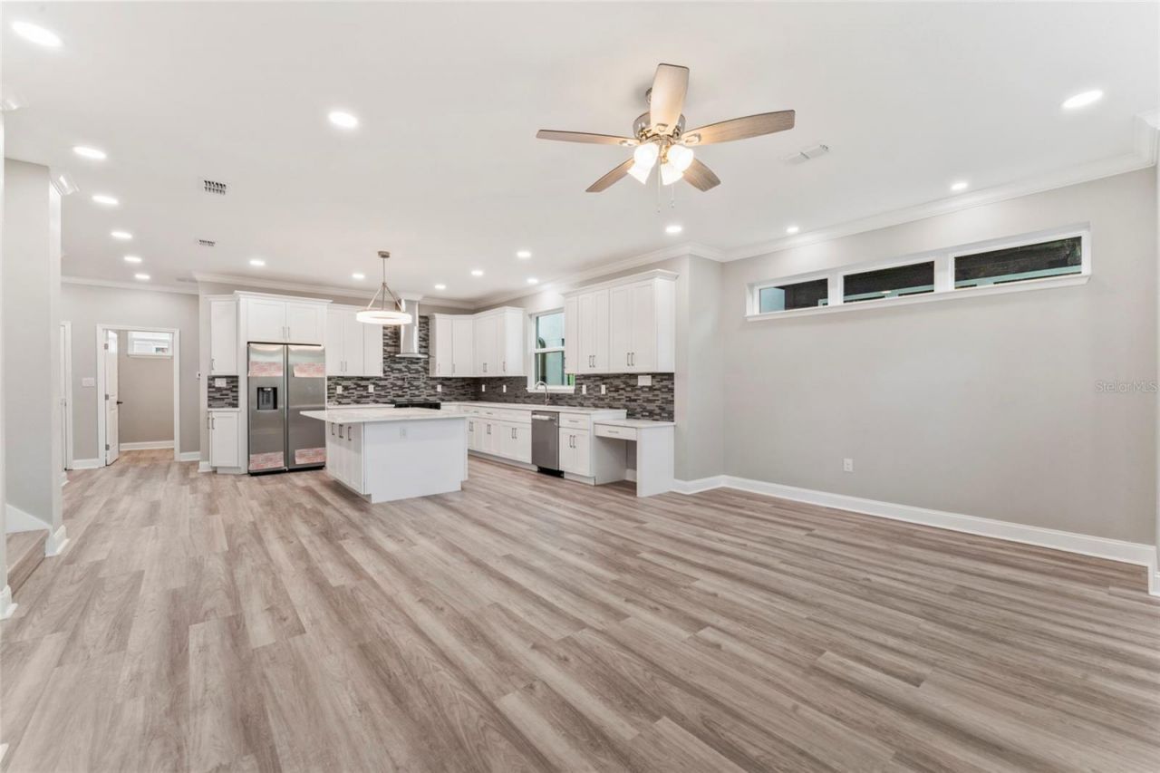 809 W Linebaugh Ave, Unit 2A, Tampa, FL 33612 Photo