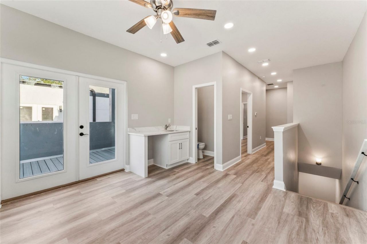 809 W Linebaugh Ave, Unit 2A, Tampa, FL 33612 Photo