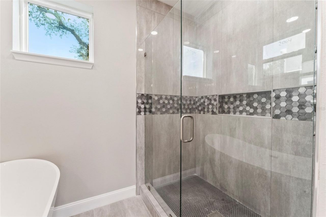 809 W Linebaugh Ave, Unit 2A, Tampa, FL 33612 Photo