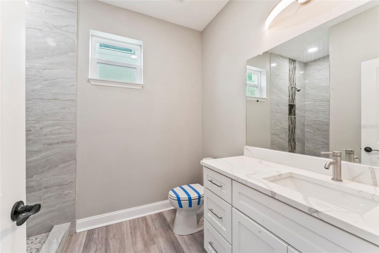 809 W Linebaugh Ave, Unit 2A, Tampa, FL 33612 Photo