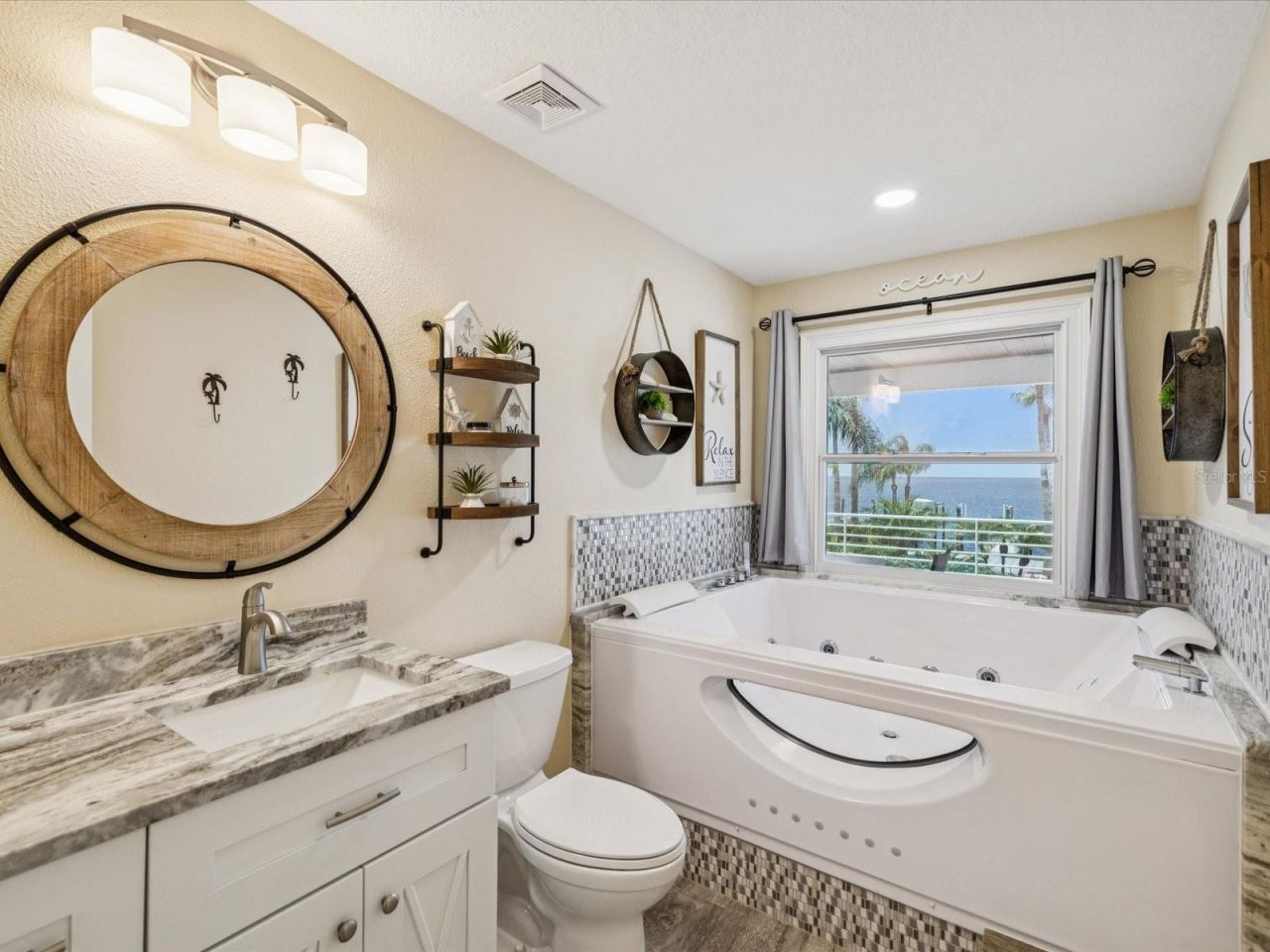 5101 Westshore Drive, New Port Richey, FL 34652 Photo