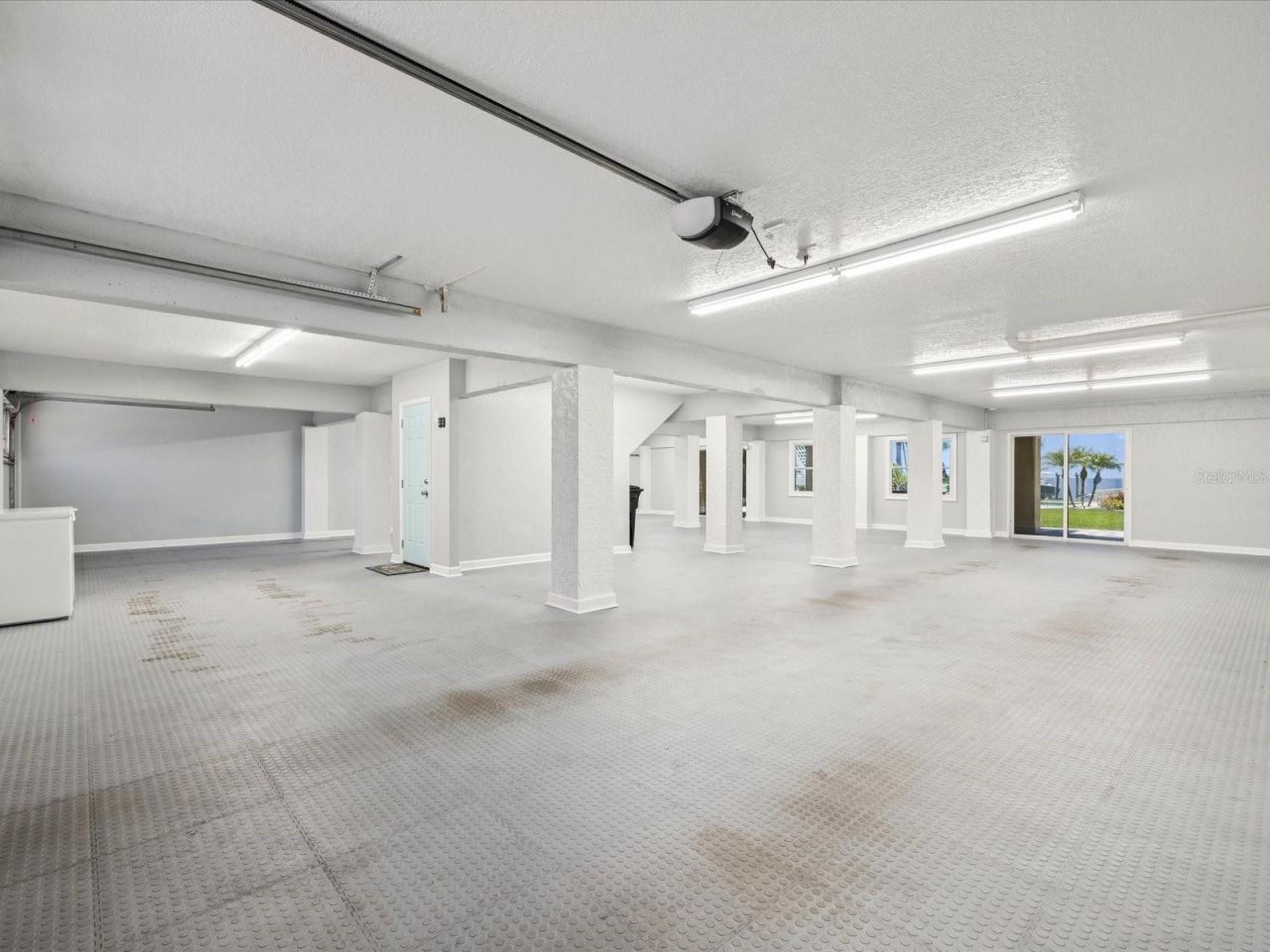 5101 Westshore Drive, New Port Richey, FL 34652 Photo