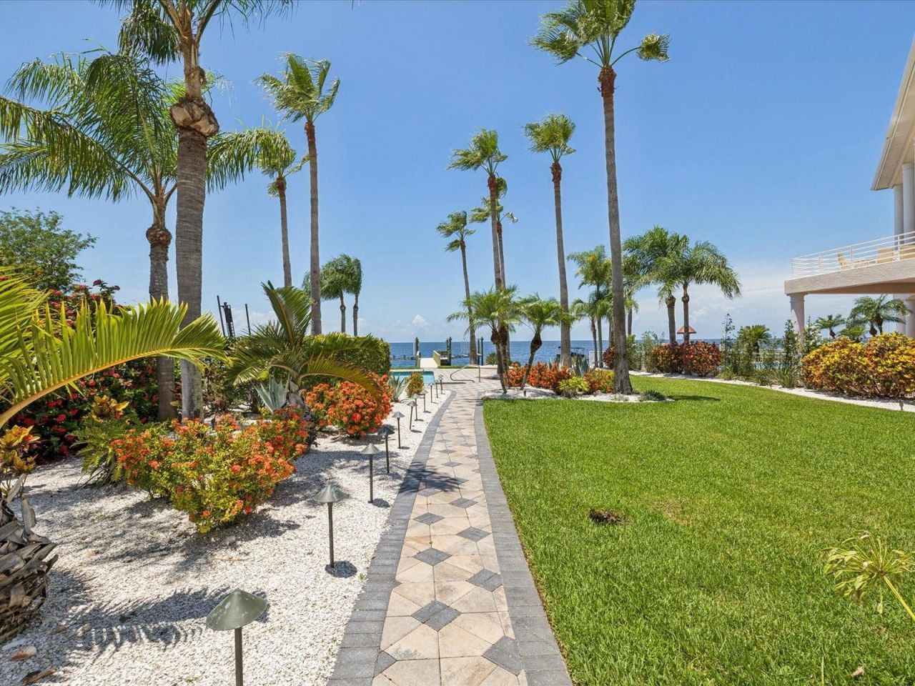 5101 Westshore Drive, New Port Richey, FL 34652 Photo