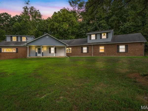 2540 Pfinister School Road, De Soto, MO 63020