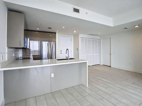 2000 Metropica Way, Unit 2302, Sunrise, FL 33323