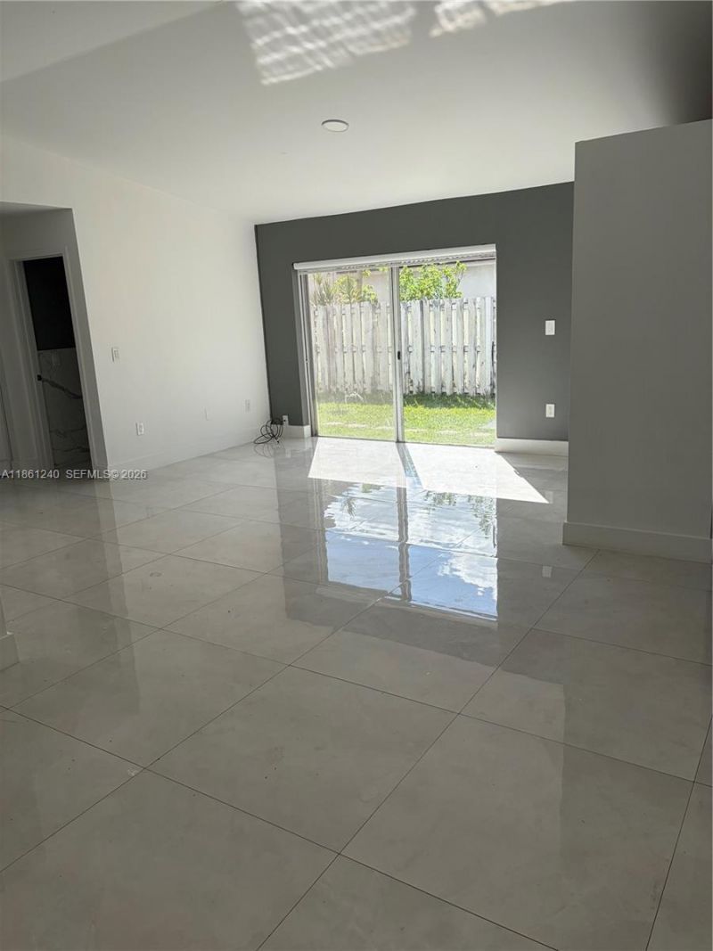 1275 NW 126th St, Sunrise, FL 33323 Photo