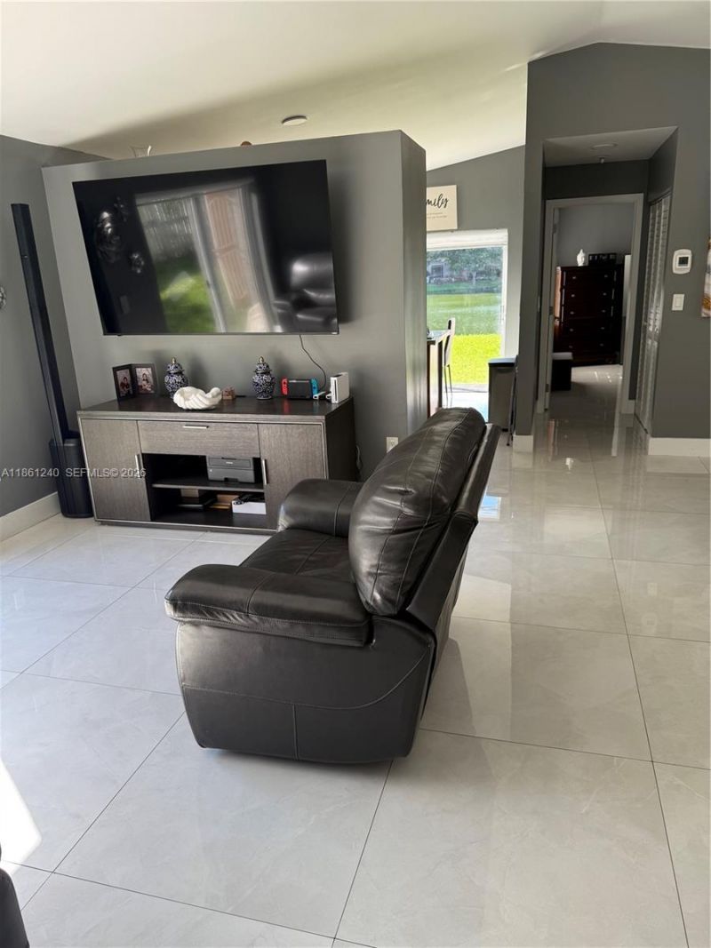 1275 NW 126th St, Sunrise, FL 33323 Photo