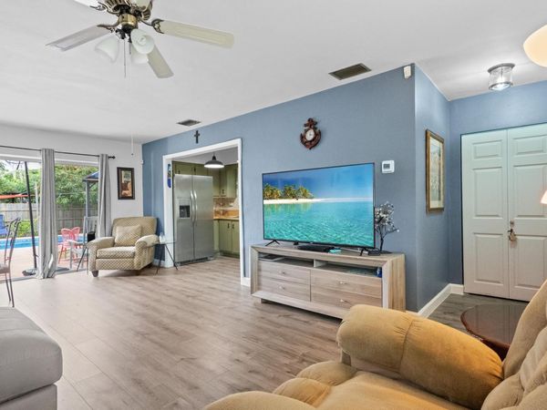 7160 Venetian Street, Miramar, FL 33023