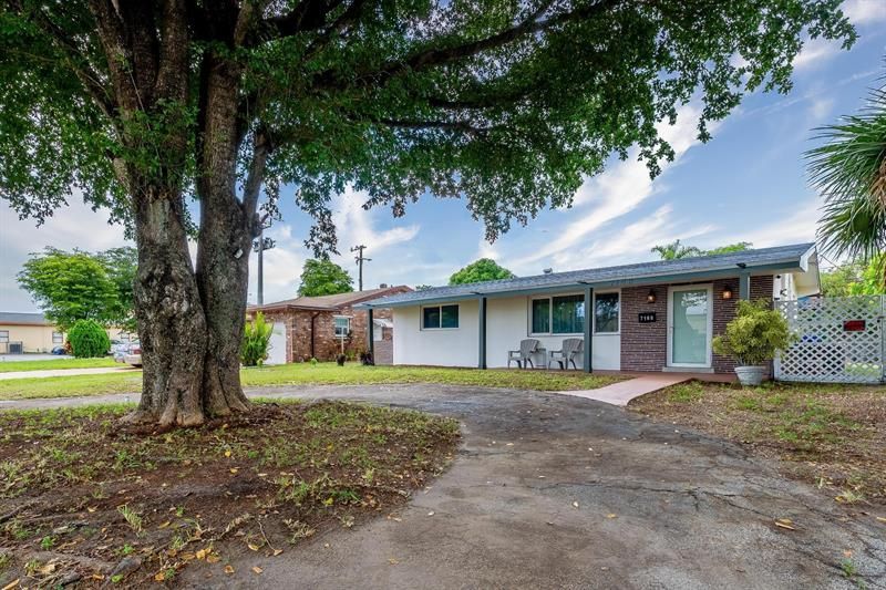 7160 Venetian St, Miramar, FL 33023 Photo