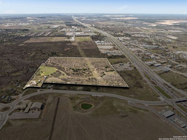 450 solms, New Braunfels, TX 78132